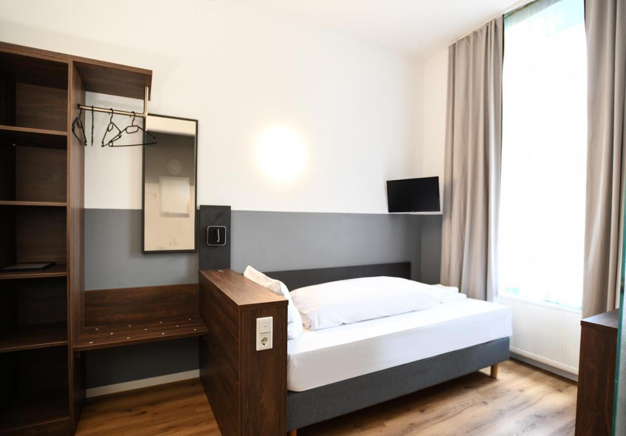 Hotel Apadana Frankfurt Frankfurt am Main Buitenkant foto