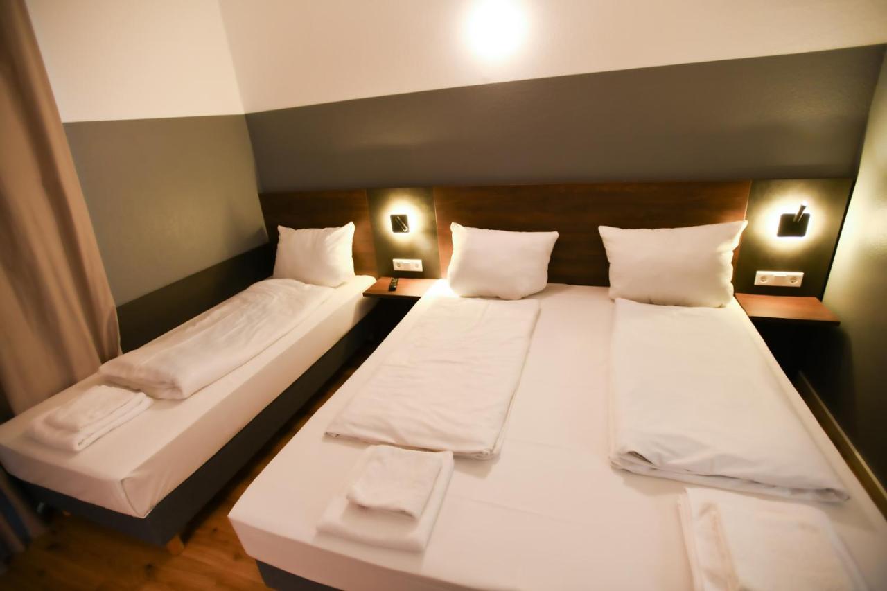 Hotel Apadana Frankfurt Frankfurt am Main Buitenkant foto