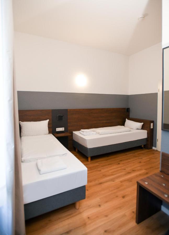 Hotel Apadana Frankfurt Frankfurt am Main Buitenkant foto