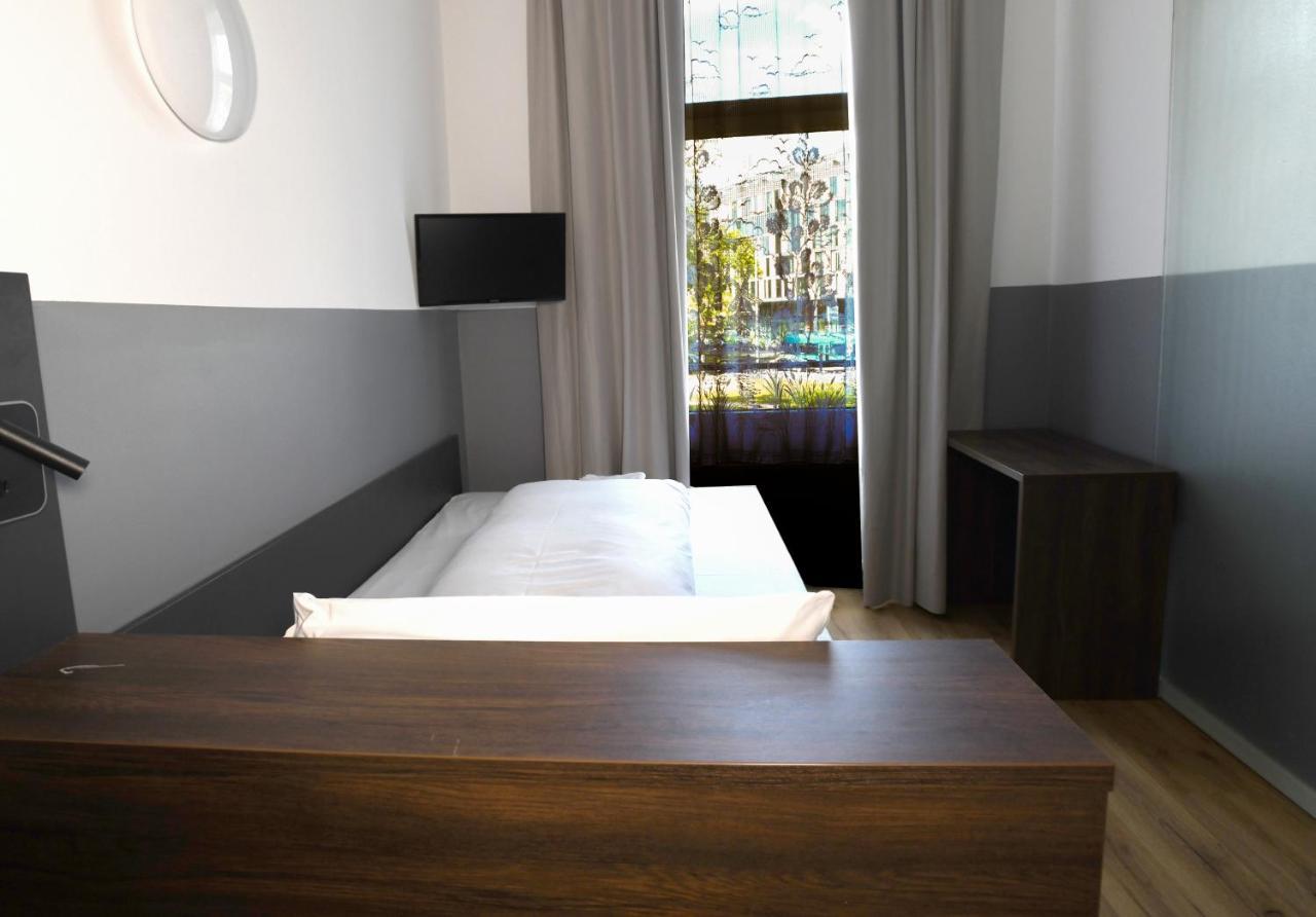 Hotel Apadana Frankfurt Frankfurt am Main Buitenkant foto