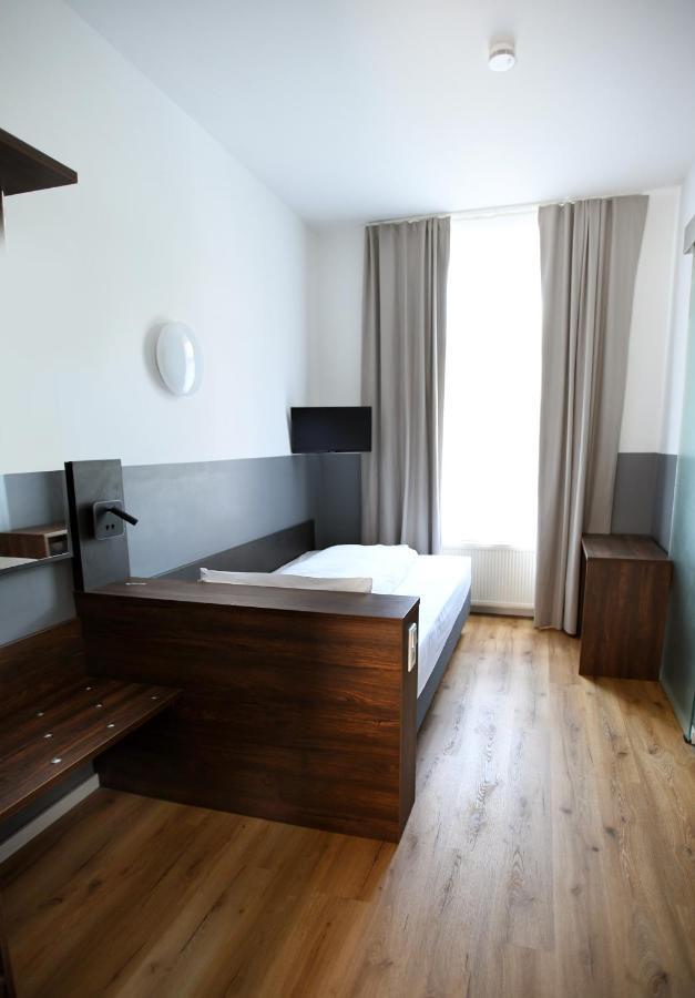 Hotel Apadana Frankfurt Frankfurt am Main Buitenkant foto