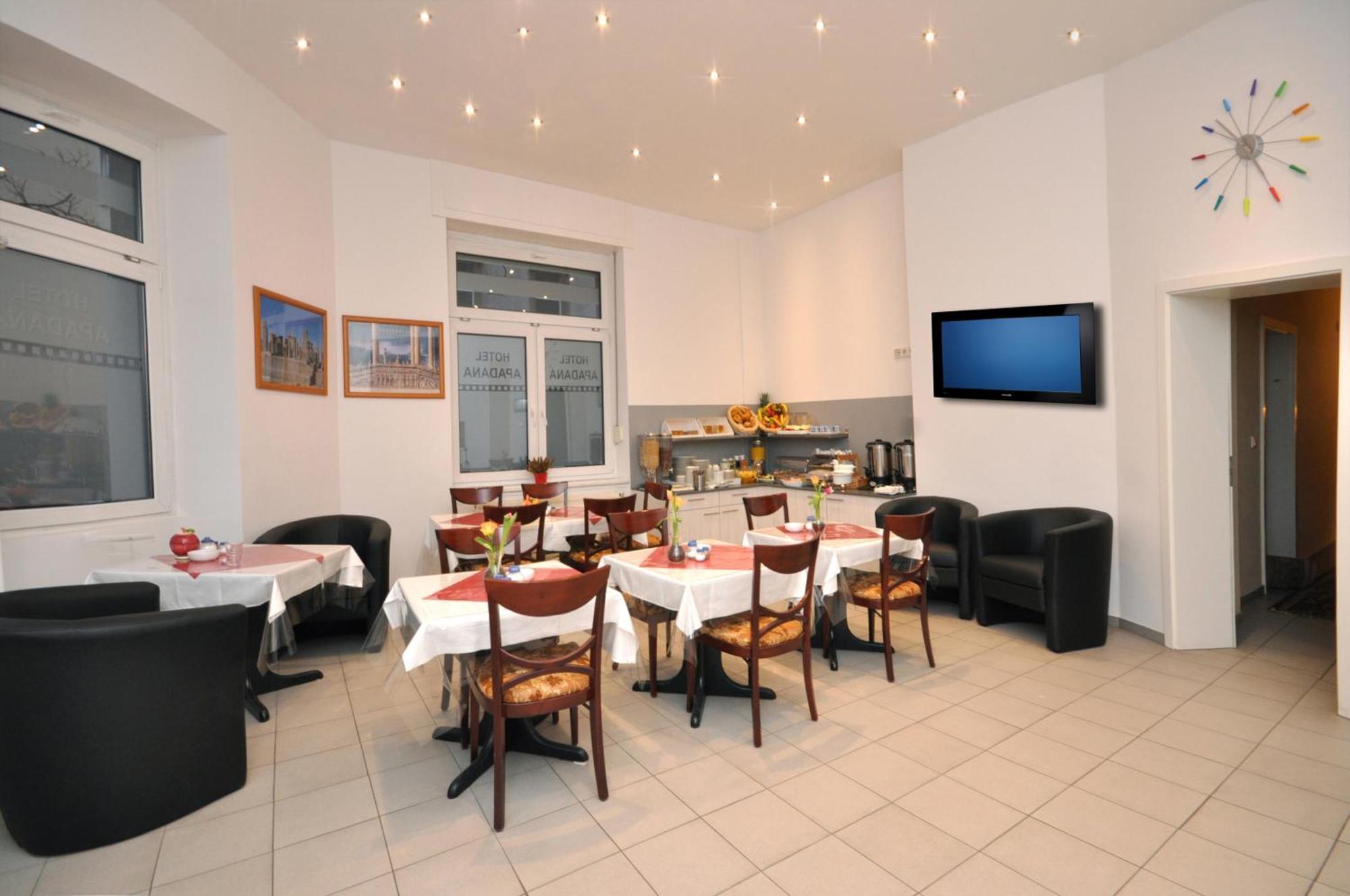 Hotel Apadana Frankfurt Frankfurt am Main Buitenkant foto