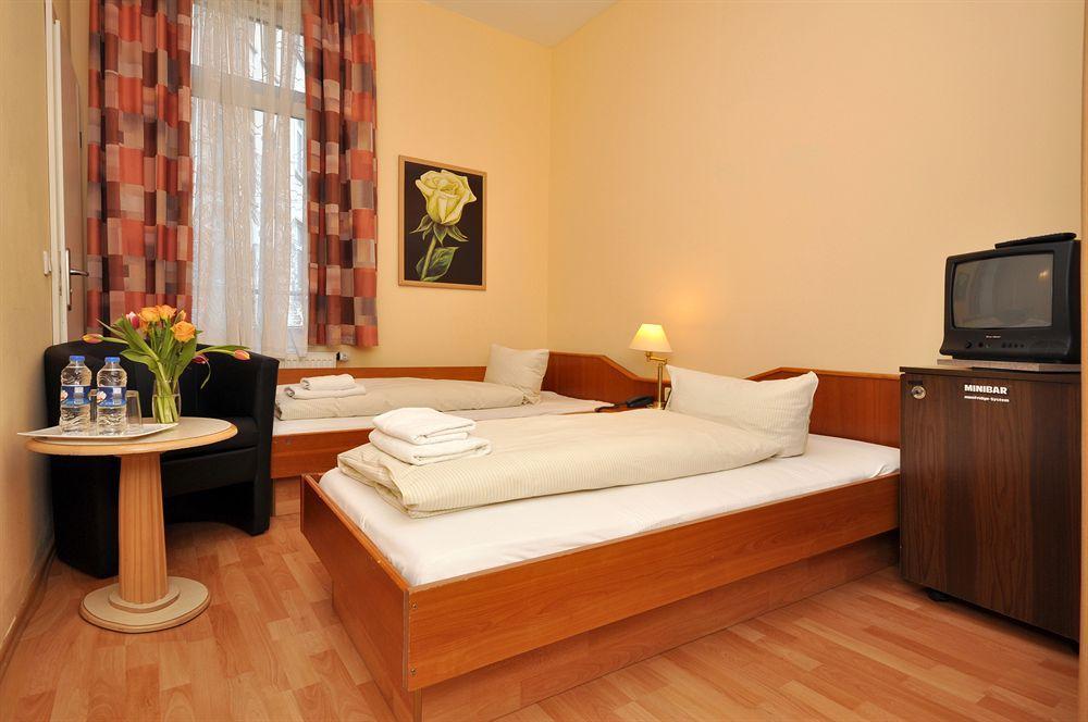 Hotel Apadana Frankfurt Frankfurt am Main Buitenkant foto