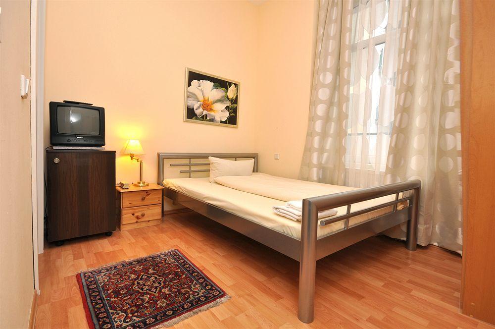 Hotel Apadana Frankfurt Frankfurt am Main Buitenkant foto